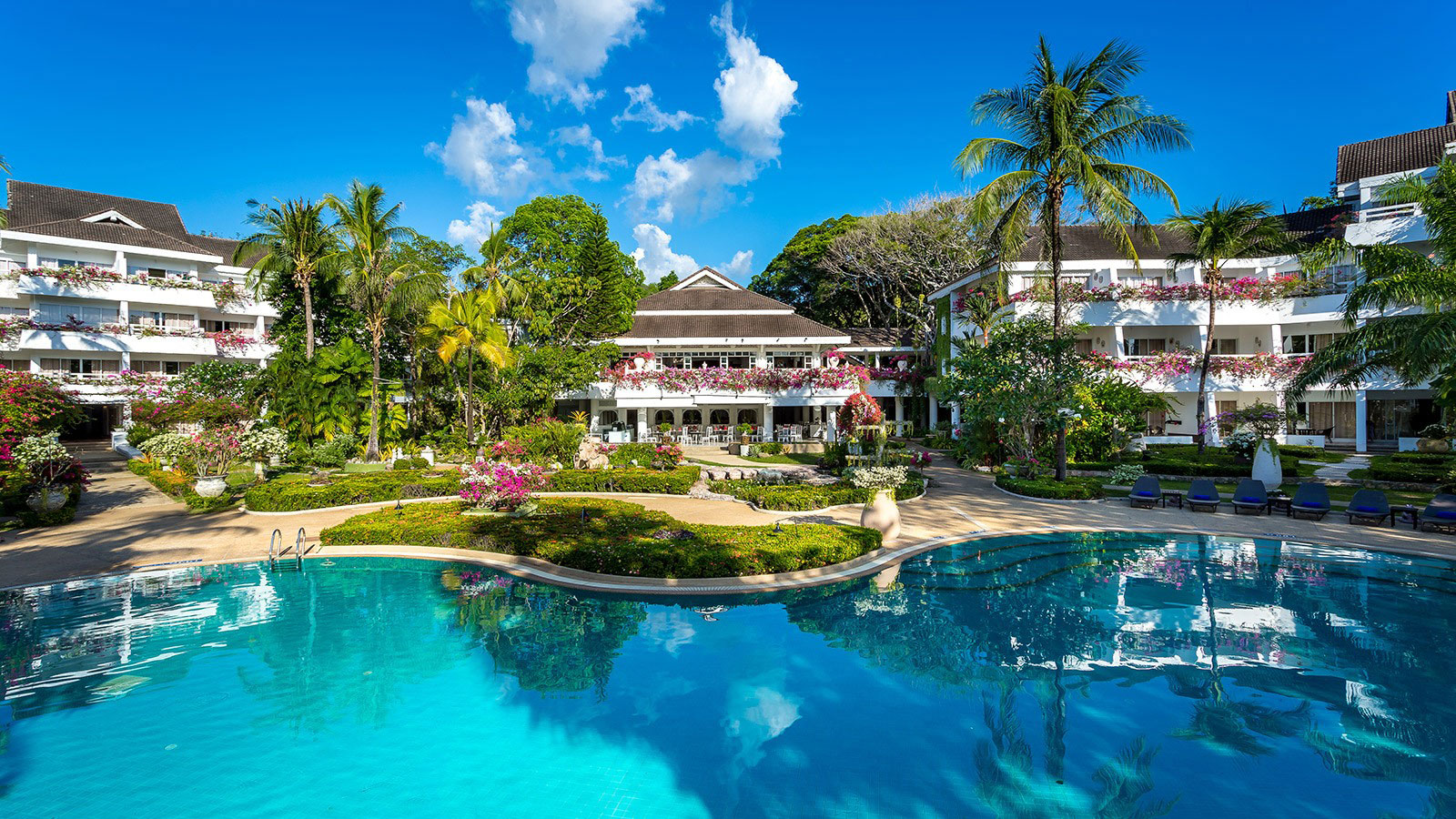هتل Thavorn Palm Beach Resort